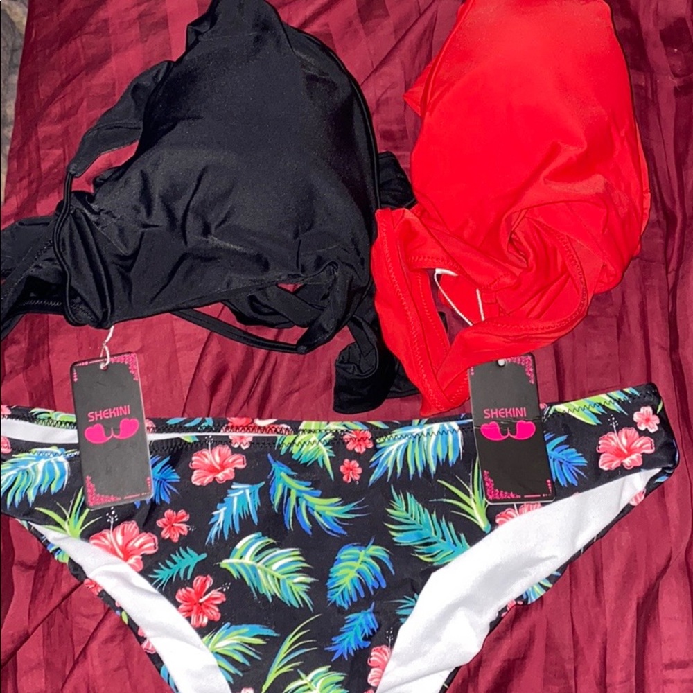 Swimsuit - Picture 4 of 4